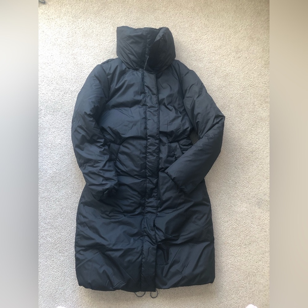 NWT Long Duvet Puffer Coat Water resistant